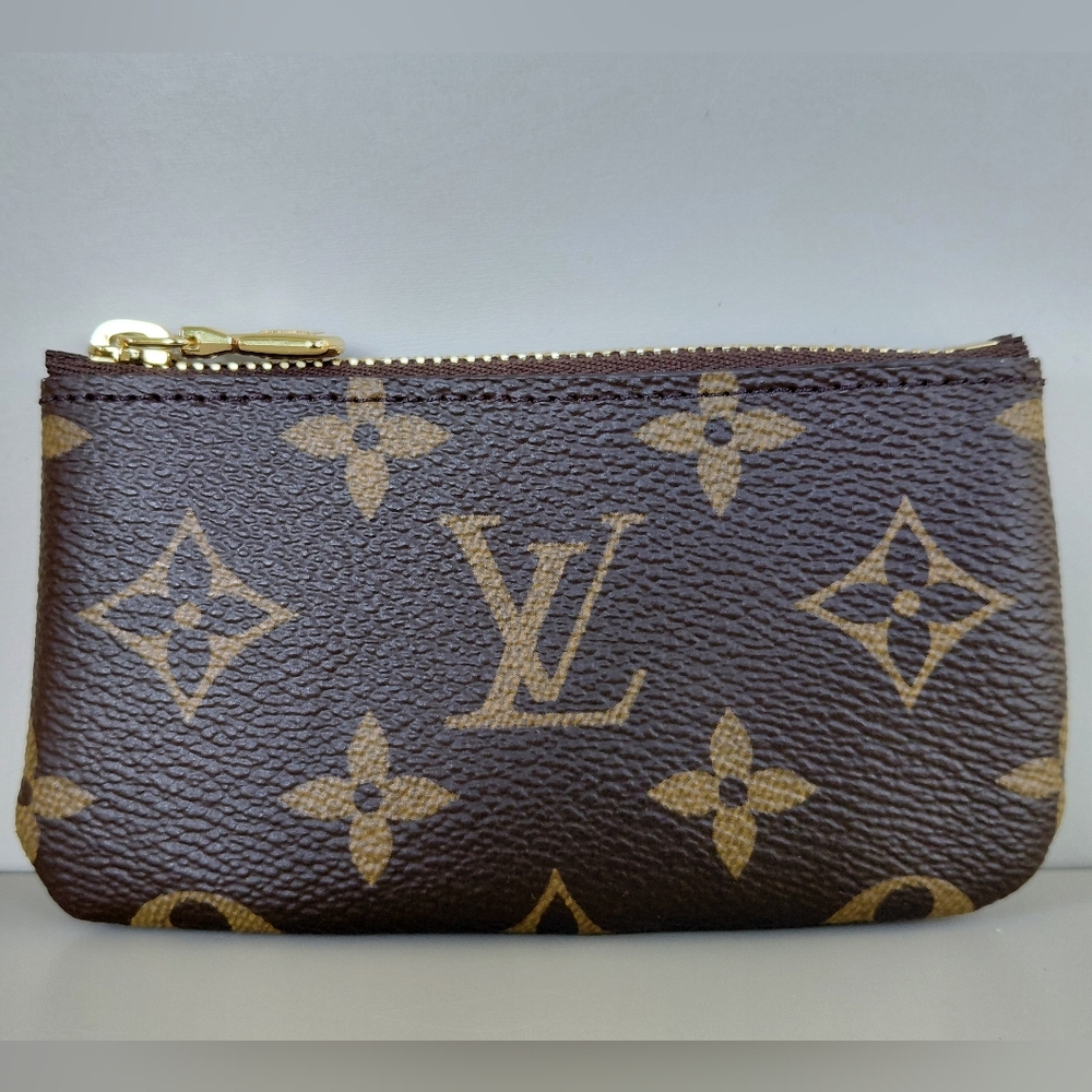 Louis Vuitton Brown Monogram Key Pouch Wallet - Picture 4 of 12